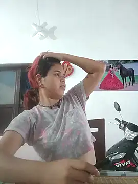 Snapshot of SabinaMerchetti chatting on February 4, 2025, 10:02 pm SabinaMerchetti online show from February 4, 2025, 10:02 pm