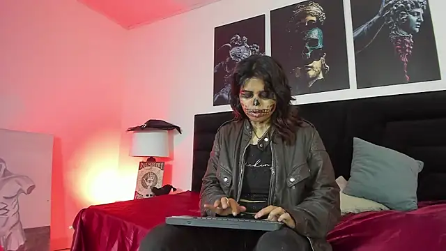 Snapshot of SabinaMerchetti chatting on October 8, 2025, 1:36 am SabinaMerchetti online show from October 8, 2025, 1:36 am