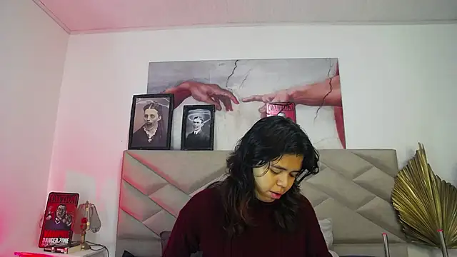 Snapshot of SabinaMerchetti chatting on October 19, 2025, 2:45 am SabinaMerchetti online show from October 19, 2025, 2:45 am