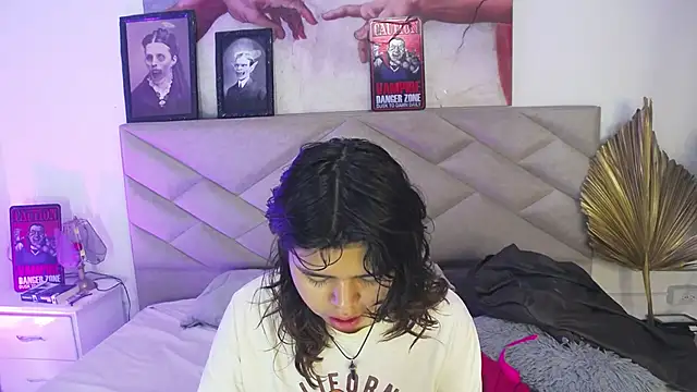 Snapshot of SabinaMerchetti chatting on October 20, 2025, 3:40 am SabinaMerchetti online show from October 20, 2025, 3:40 am