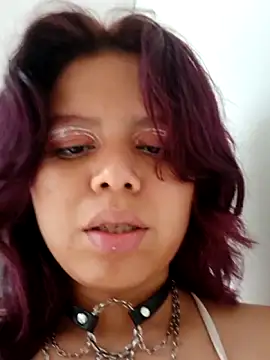 Snapshot of SabinaMerchetti chatting on October 28, 2025, 7:27 pm SabinaMerchetti online show from October 28, 2025, 7:27 pm