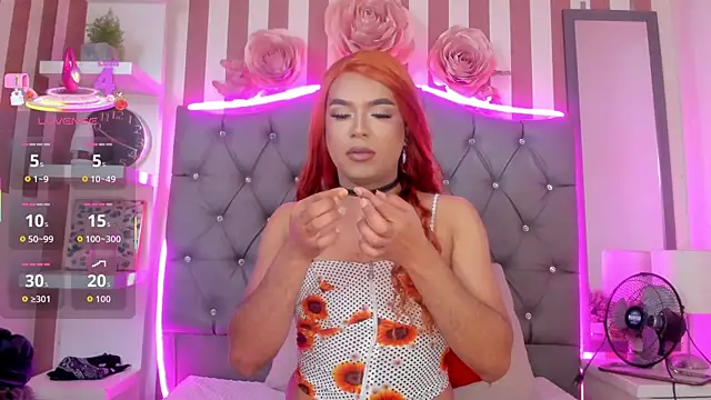 Star-Fire online show from November 4, 2025, 8:30 pm