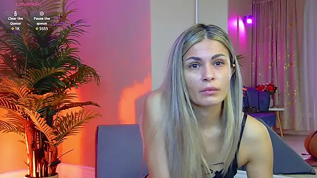 Avril Cyrus online show from October 27, 2025, 7:45 am