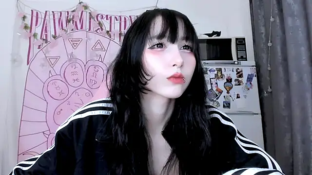 Snapshot of Holy420lolii chatting on May 24, 2026, 2:44 pm Holy420lolii online show from May 24, 2026, 2:44 pm