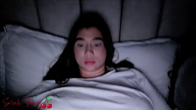 Snapshot of Foxxy222_ chatting on February 26, 2025, 6:26 am Foxxy222 online show from February 26, 2025, 6:26 am