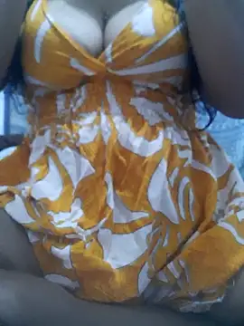 Snapshot of chubby_wife chatting on January 10, 2026, 11:45 am chubby wife online show from January 10, 2026, 11:45 am