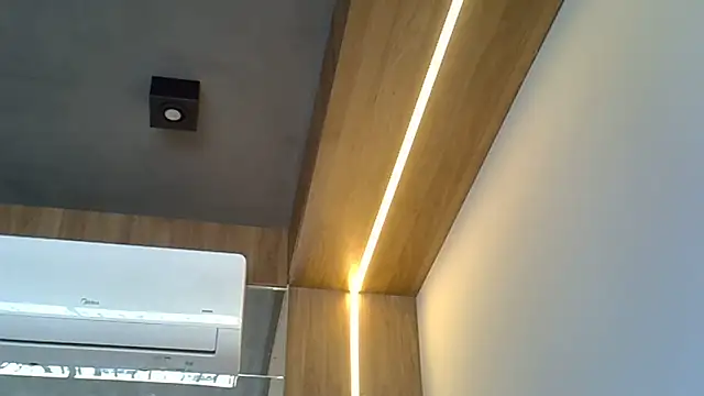 Skinny-Kitten online show from September 27, 2025, 12:32 pm