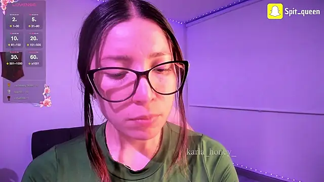 Snapshot of Spit_queen chatting on October 9, 2025, 3:15 am Spit queen online show from October 9, 2025, 3:15 am