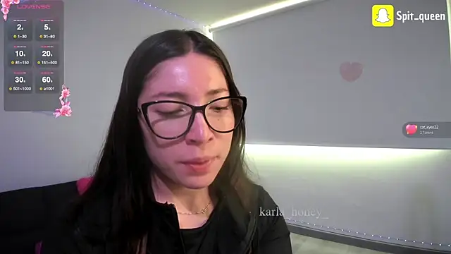 Snapshot of Spit_queen chatting on October 9, 2025, 6:50 pm Spit queen online show from October 9, 2025, 6:50 pm