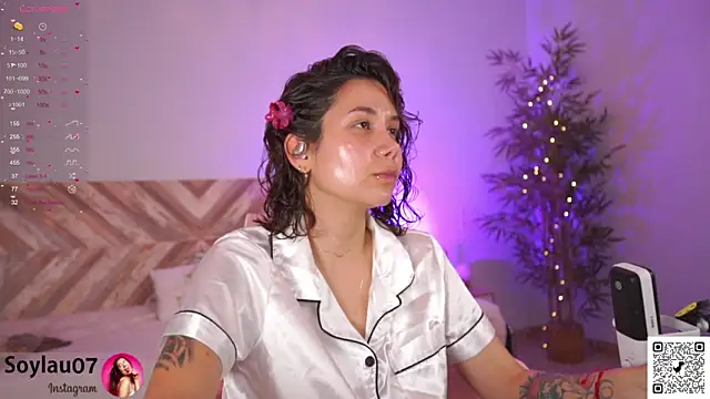 imjess01 online show from May 11, 2026, 2:56 pm