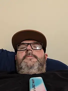 Snapshot of Louis504z chatting on April 6, 2026, 6:25 am Louis504z online show from April 6, 2026, 6:25 am