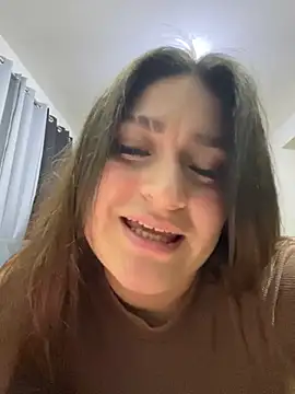 Snapshot of LuceroRm chatting on September 30, 2025, 4:06 am LuceroRm online show from September 30, 2025, 4:06 am