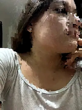 LuceroRm online show from December 23, 2025, 4:32 am