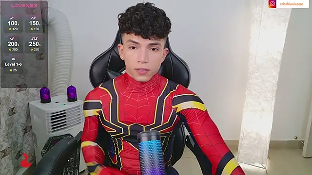 Snapshot of DannyMaximoff chatting on November 4, 2025, 11:26 pm DannyMaximoff online show from November 4, 2025, 11:26 pm