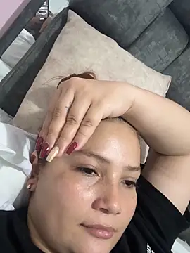 Snapshot of EmilyBarragan chatting on January 29, 2025, 2:19 am EmilyBarragan online show from January 29, 2025, 2:19 am