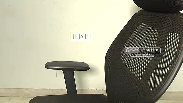 Queen Sakhi online show from February 17, 2026, 4:02 pm