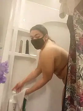 Snapshot of lofibunni chatting on March 28, 2026, 4:06 pm lofibunni online show from March 28, 2026, 4:06 pm