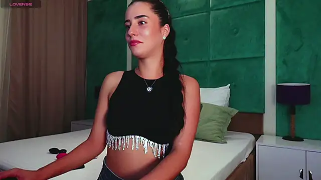 AmeliaJune online show from July 28, 2026, 9:03 pm