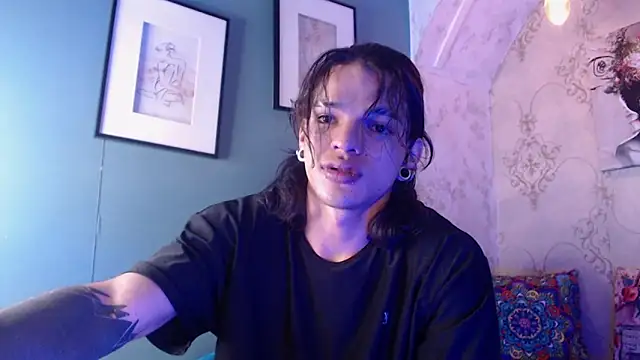 Snapshot of AlbertBernal69 chatting on October 17, 2025, 3:31 am AlbertBernal69 online show from October 17, 2025, 3:31 am