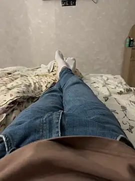 mihaixxx1 online show from October 21, 2025, 7:25 pm