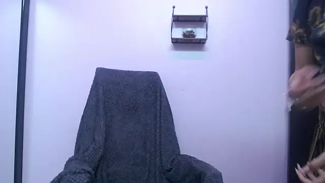 Snapshot of ORIANNA_BODMOD chatting on February 7, 2026, 10:57 pm ORIANNA BODMOD online show from February 7, 2026, 10:57 pm