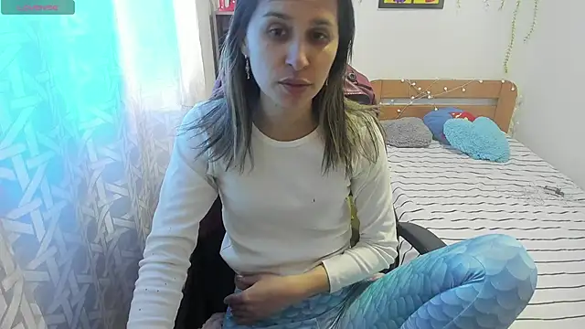 lauren ashlee online show from November 10, 2025, 1:32 pm