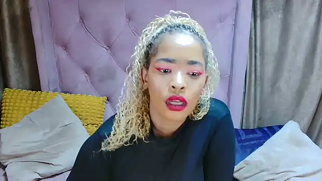 Snapshot of AFRICANGODDESSXXX chatting on October 25, 2025, 1:13 am AFRICANGODDESSXXX online show from October 25, 2025, 1:13 am