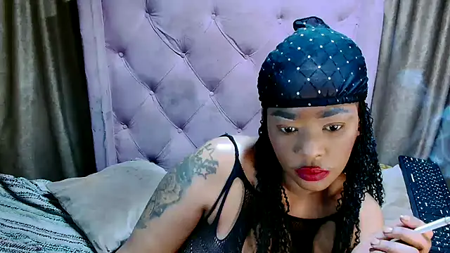 AFRICANGODDESSXXX online show from April 12, 2026, 6:46 pm