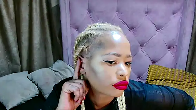 AFRICANGODDESSXXX online show from May 27, 2026, 8:50 pm