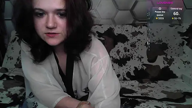 Snapshot of Naomi_Robbins_Love chatting on October 14, 2025, 8:48 am Naomi Robbins Love online show from October 14, 2025, 8:48 am