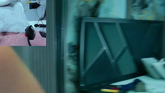 NathaxaLeans online show from October 20, 2025, 11:54 am