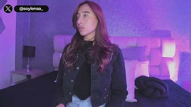 lena banks online show from October 13, 2025, 10:43 pm