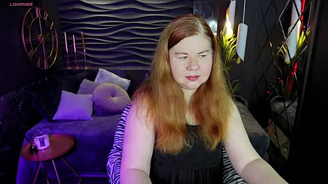 Mrs Emilia online show from December 16, 2024, 4:23 am