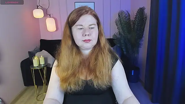 Mrs Emilia online show from December 21, 2024, 5:18 pm