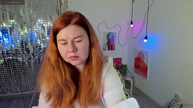 Mrs Emilia online show from December 22, 2024, 5:45 am