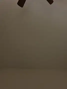 Snapshot of SlimBeenBadd1981 chatting on November 21, 2025, 10:47 am SlimBeenBadd1981 online show from November 21, 2025, 10:47 am