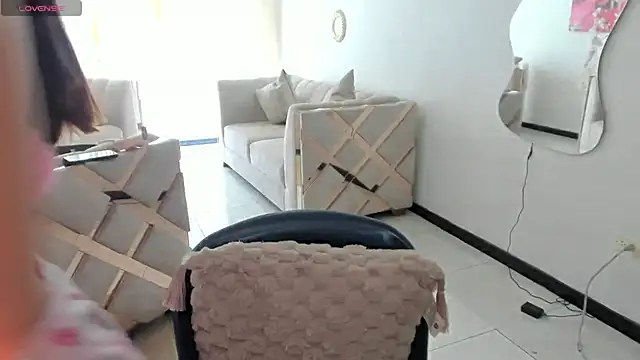 Snapshot of LunaBaker-1 chatting on February 15, 2026, 9:00 pm LunaBaker-1 online show from February 15, 2026, 9:00 pm