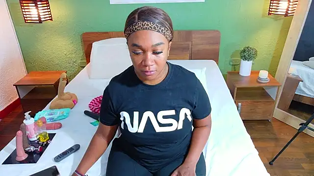 dannaahbrown online show from September 11, 2025, 7:36 pm