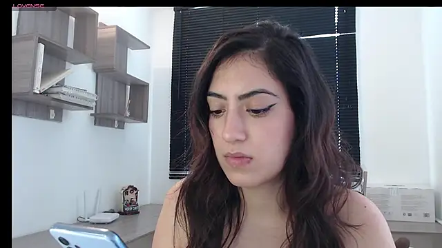 Snapshot of MIYESSI chatting on January 31, 2025, 6:36 pm MIYESSI online show from January 31, 2025, 6:36 pm