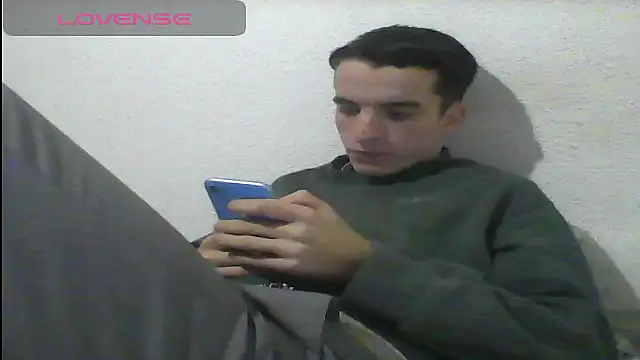 Tombgy07 online show from February 15, 2025, 8:22 pm