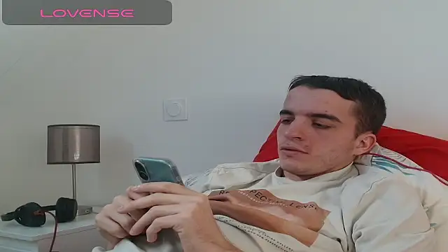 Tombgy07 online show from November 21, 2025, 1:54 pm