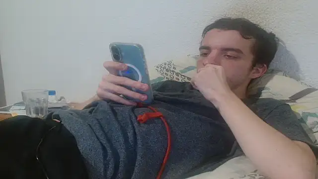 Snapshot of Tombgy07 chatting on February 8, 2026, 8:45 pm Tombgy07 online show from February 8, 2026, 8:45 pm