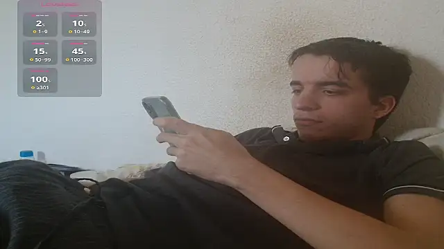 Snapshot of Tombgy07 chatting on February 26, 2026, 2:27 pm Tombgy07 online show from February 26, 2026, 2:27 pm