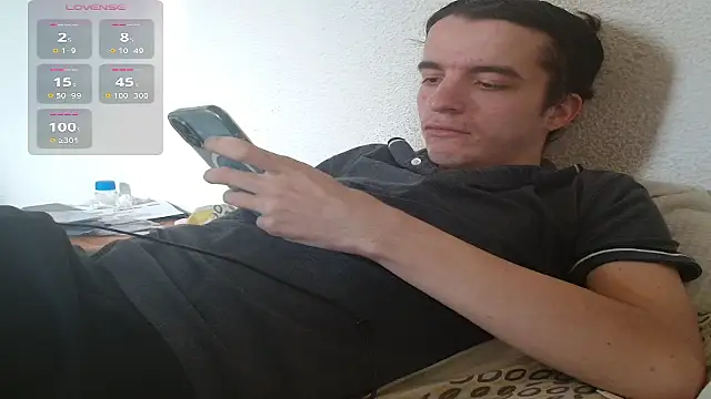 Snapshot of Tombgy07 chatting on March 8, 2026, 12:09 pm Tombgy07 online show from March 8, 2026, 12:09 pm