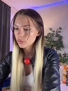 KittyKatyDream online show from February 5, 2025, 8:57 pm