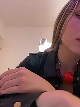 Snapshot of KittyKatyDream chatting on January 18, 2026, 4:55 pm KittyKatyDream online show from January 18, 2026, 4:55 pm