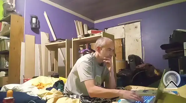 Snapshot of JunkieLiLMethWhore chatting on March 17, 2025, 9:55 am JunkieLiLMethWhore online show from March 17, 2025, 9:55 am