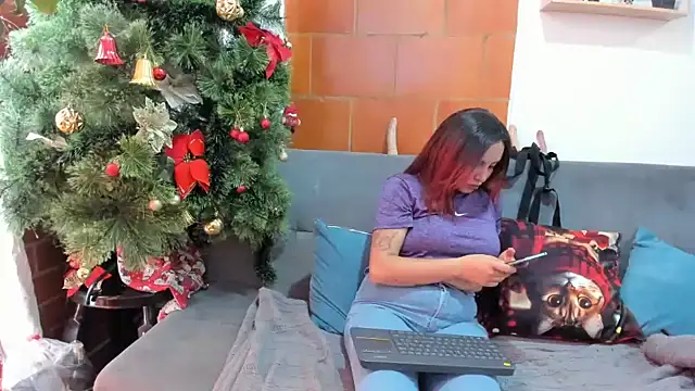 Snapshot of _girls_on_fire_ chatting on December 24, 2024, 3:26 pm girls on fire online show from December 24, 2024, 3:26 pm