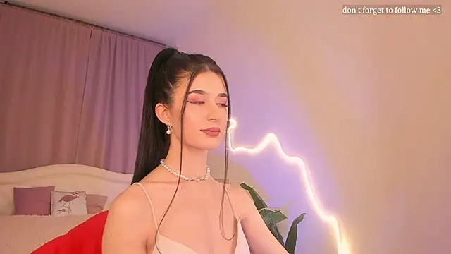 Snapshot of LauraCoy chatting on February 28, 2026, 8:21 pm LauraCoy online show from February 28, 2026, 8:21 pm