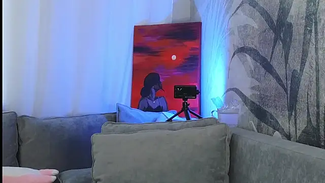 lily  foster online show from February 1, 2025, 8:08 am